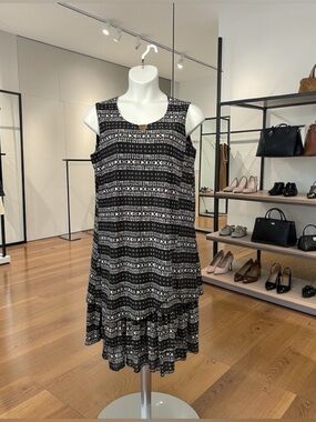 Claire France, Plus Size Layered Dress 1X Black White Geometric Sleeveless Flowy